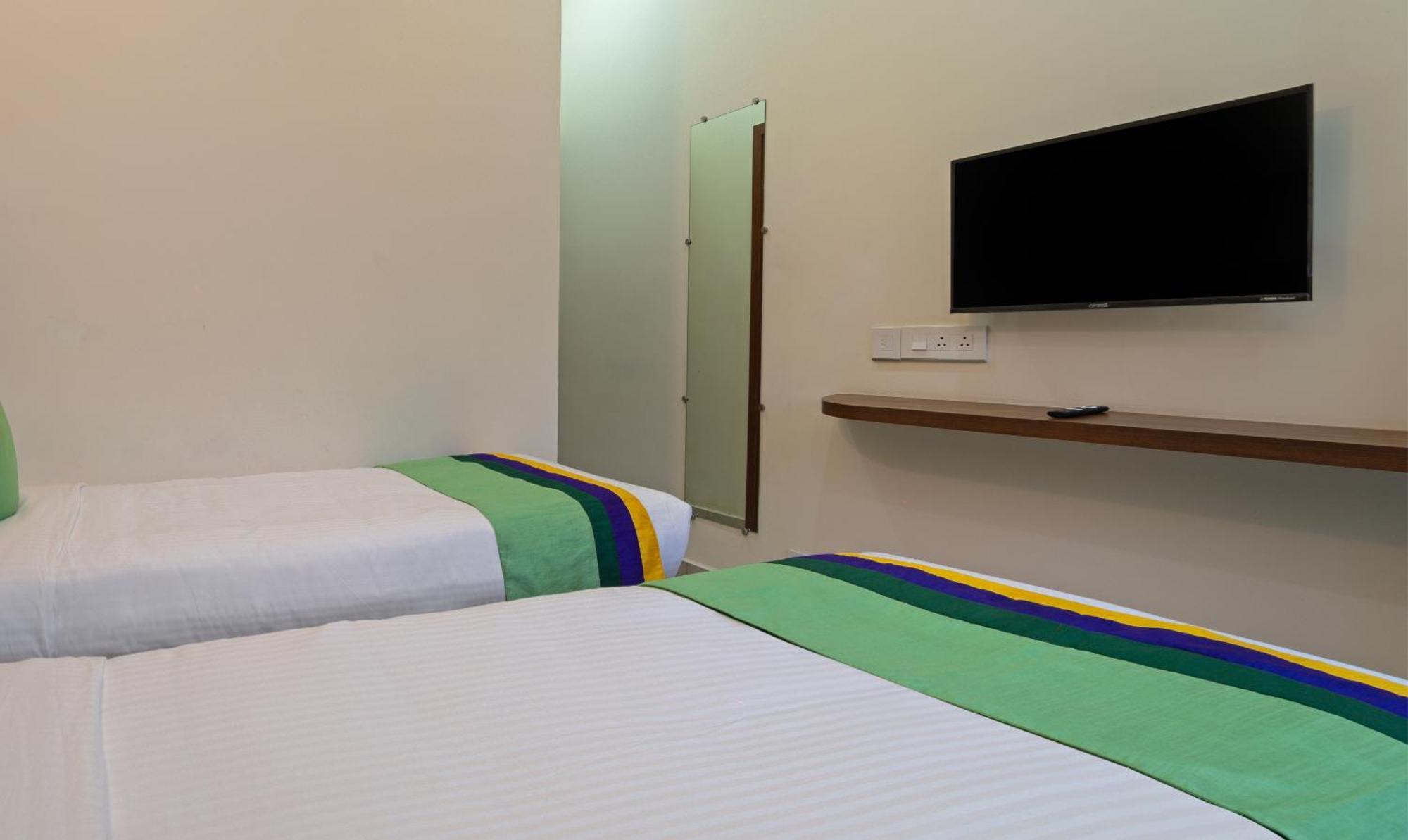 Itsy Hotels Avani Stays, Vyttila, Kochi Exteriör bild