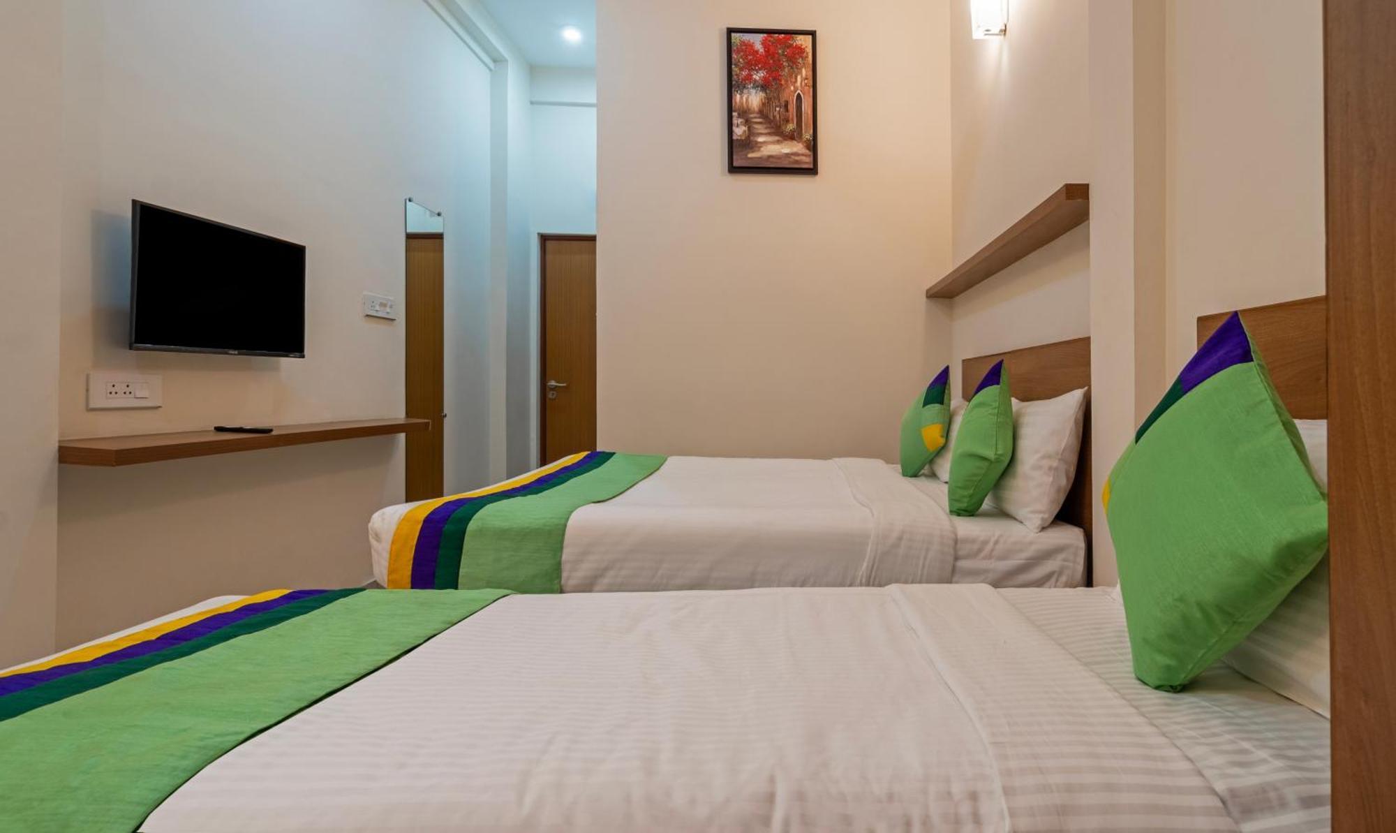 Itsy Hotels Avani Stays, Vyttila, Kochi Exteriör bild
